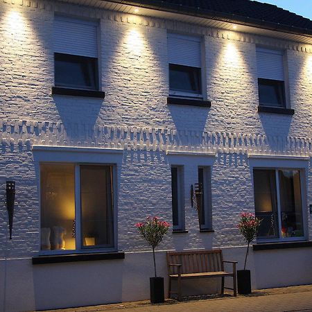 B&B Montenakerhof Римст Экстерьер фото